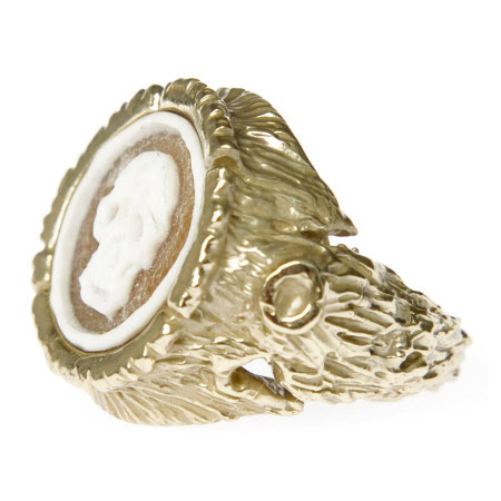Treetrunk Ring with Cameo