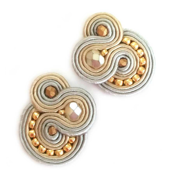 Beige Bombon Ohrclip